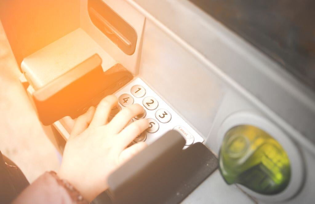 ATM-Fees-and-Charges-in-French-Polynesia