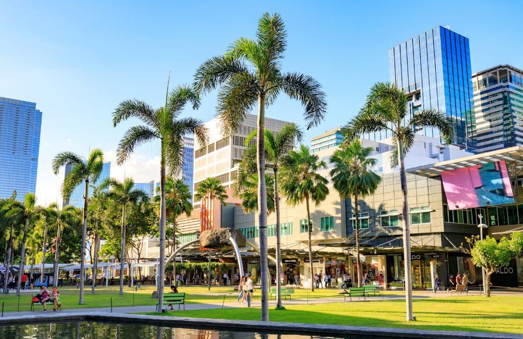 Best-Places-for-Clothes-Shopping-in-the-Philippines