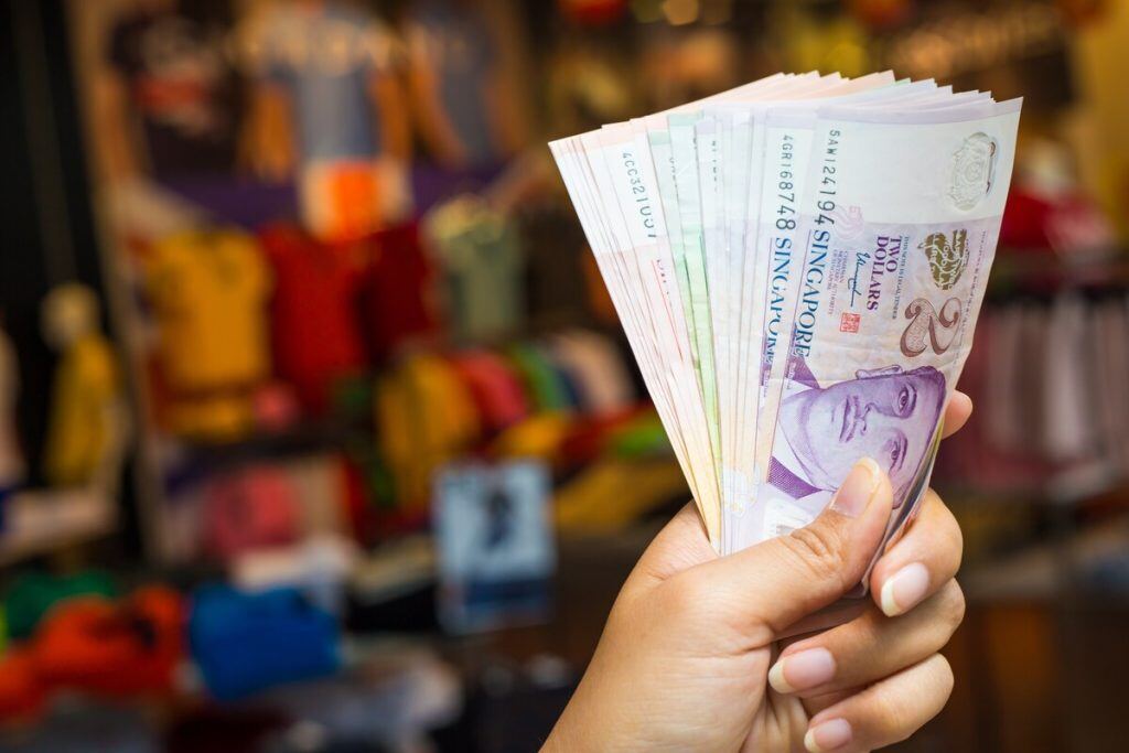 Tipping-Uncommon-in-Singapore-1024x683