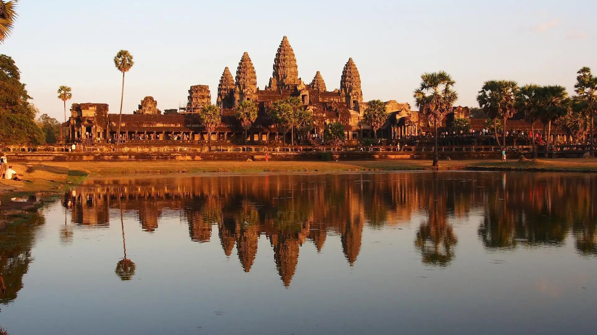 Travel - Crown Currency - Cambodia