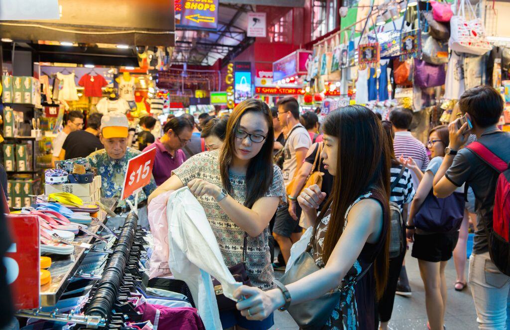 Shopper’s Paradise: A Guide to Shopping in Singapore