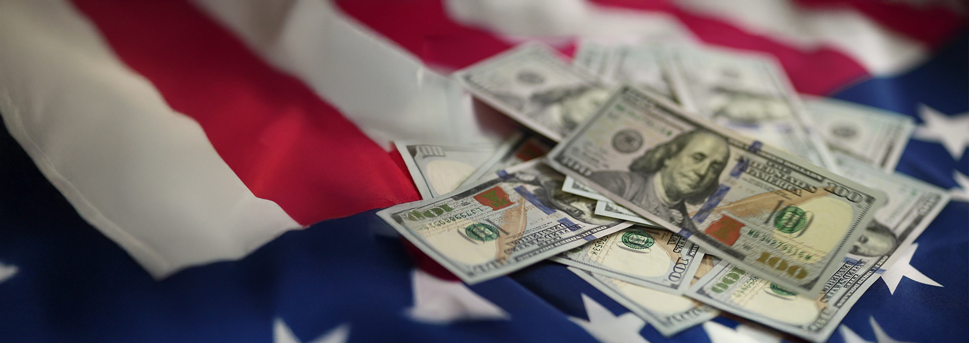 Should I Pay with USD or Local Currency in Canada?